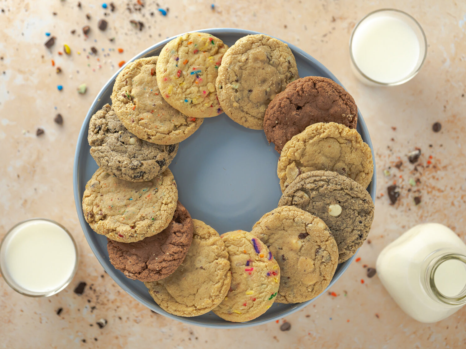 Cookies on a plate in a circle
