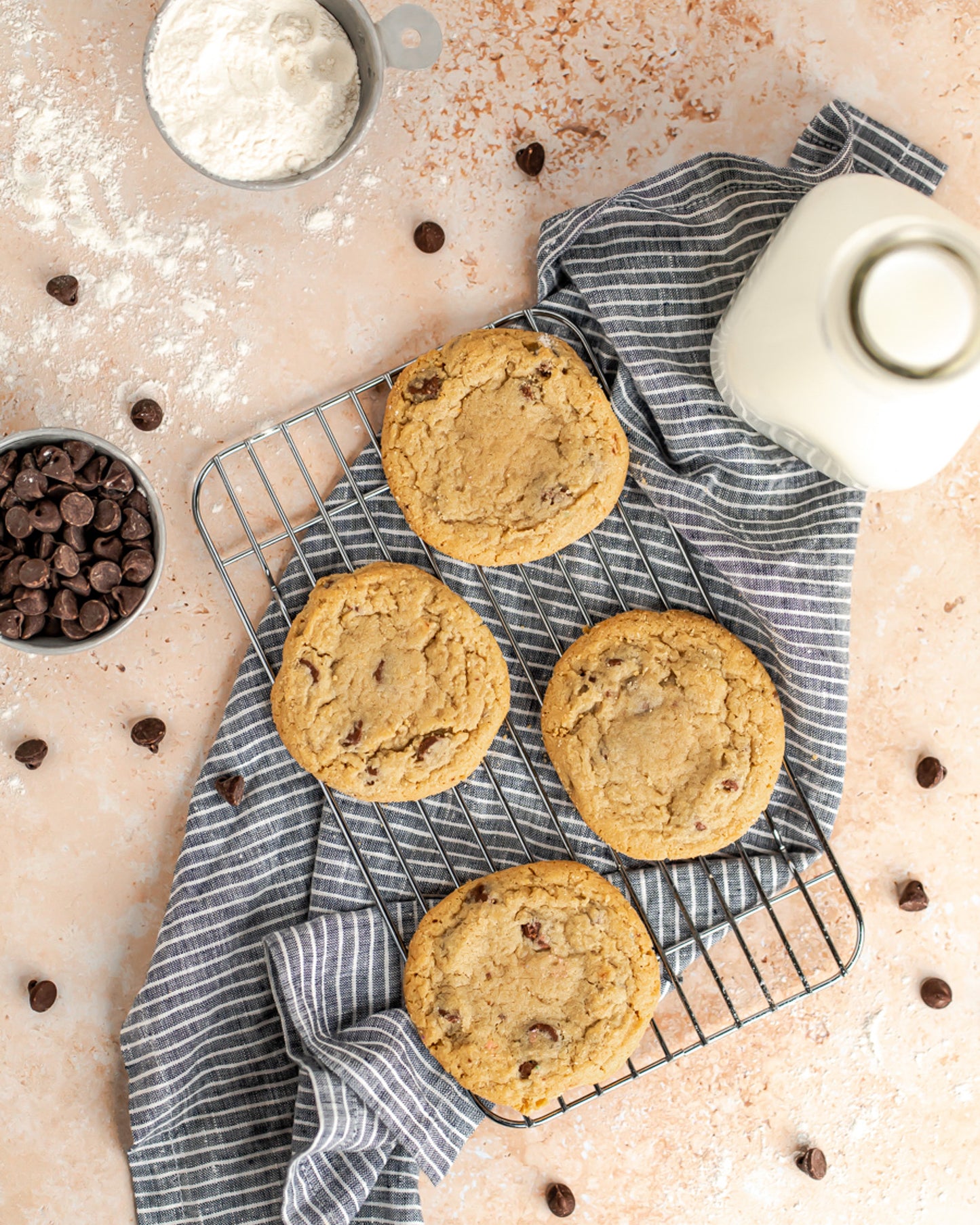 WHITE CHOCOLATE PEPPERMINT & CHOCOLATE CHIP: DOZEN - Grove Cookie Company