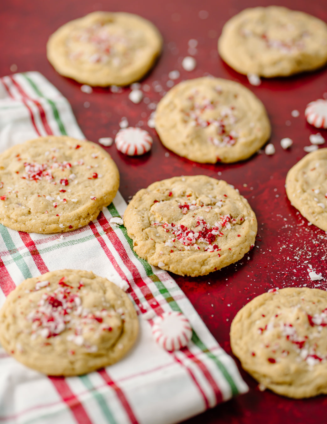 WHITE CHOCOLATE PEPPERMINT & CHOCOLATE CHIP: DOZEN - Grove Cookie Company